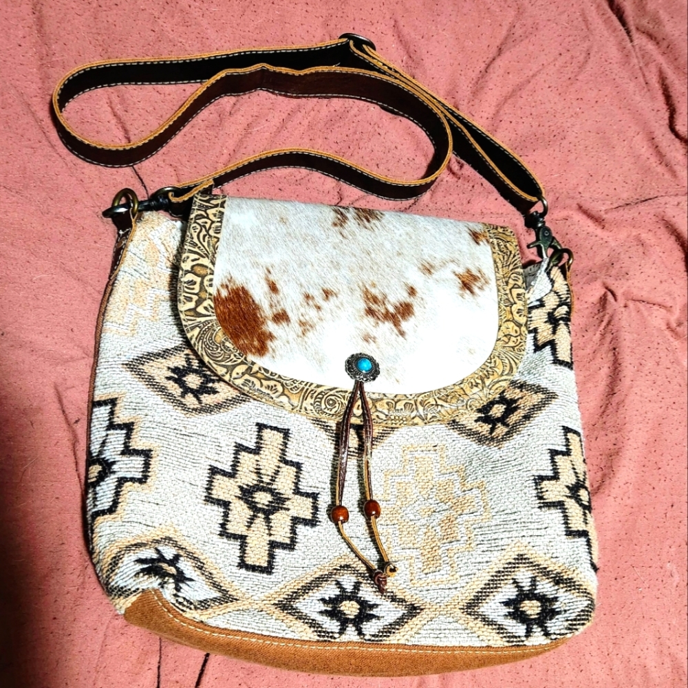 Myra Bag